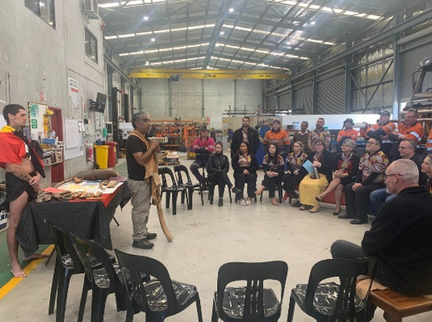 Semana NAIDOC en el almacén de McKay Drilling